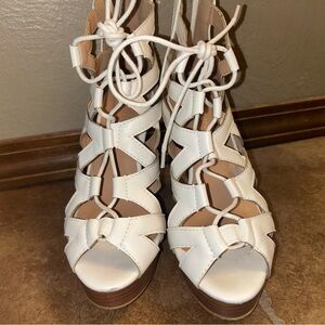 WHITE AND BROWN HIGH HEEL LACE UP SANDALS